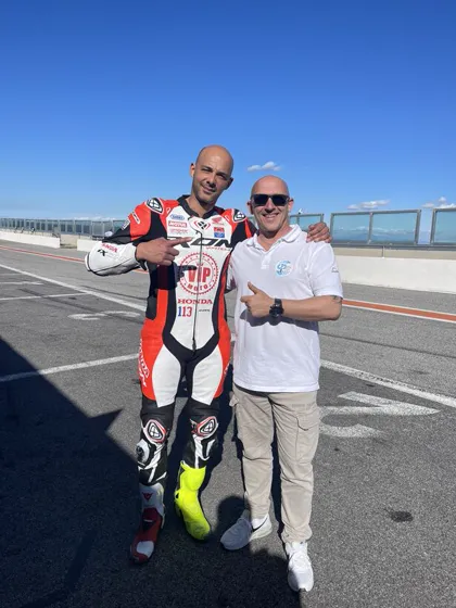 Pilotes sur la piste